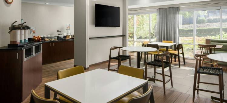 波特兰西/比弗顿万枫酒店及套房(Fairfield Inn & Suites Portland West/Beaverton)图片