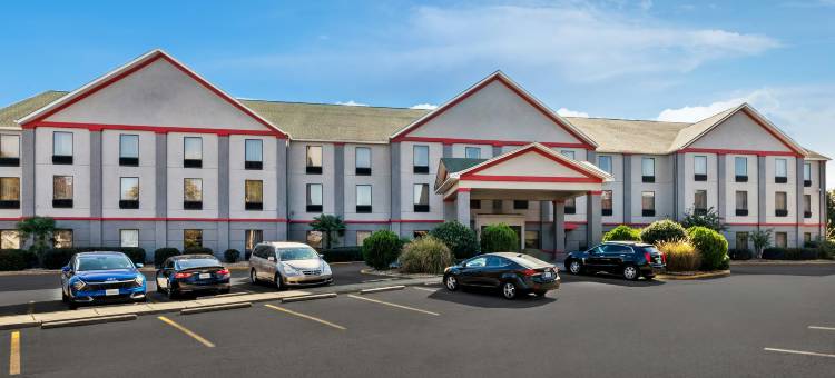 亚特兰大机场南红顶PLUS套房酒店(Red Roof Plus+ & Suites Atlanta Airport South)图片