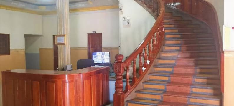 乌敦萨姆浴酒店&餐厅(Oudom Sambath Hotel & Restaurant)图片