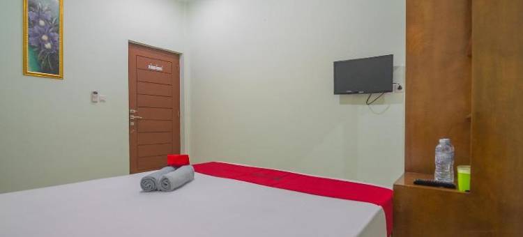 瑞德多兹回教酒店 @ 楠榜噶图苏不拉图(RedDoorz at Gatot Subroto Lampung)图片