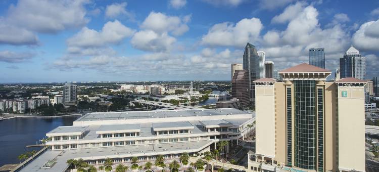 阿斯塔纳胜利拱门希尔顿欢朋酒店(Hampton by Hilton Astana Triumphal Arch)图片