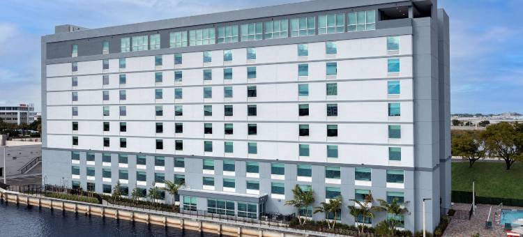 TRU by 希尔顿迈阿密机场南蓝泻湖，FL(Tru by Hilton Miami Airport South Blue Lagoon)图片