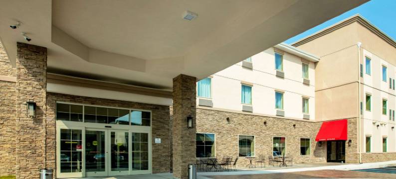 菲什基尔 84 号州际公路附近舒适全套房酒店(Comfort Suites Fishkill Near Interstate 84)图片