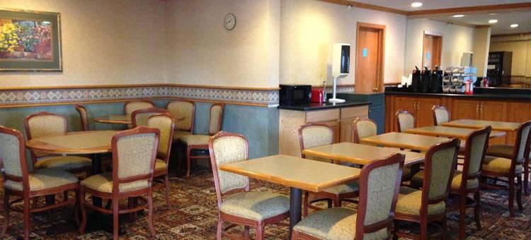 Travelodge by Wyndham Brooklyn Center图片