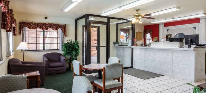 布林克利伊克诺旅馆(Econo Lodge & Suites Brinkley)图片