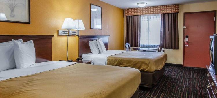 伯赛尔伊克诺旅馆(Econo Lodge)图片