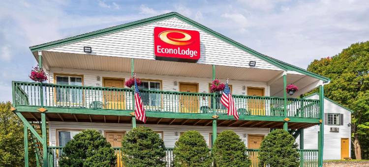 乔治湖奥特莱斯罗德威酒店(Rodeway Inn Lake George Outlets)图片