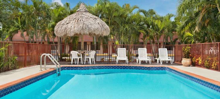 佛罗里达市霍姆斯特德大沼泽地速 8 酒店(Super 8 by Wyndham, Florida City/Homestead/Everglades)图片