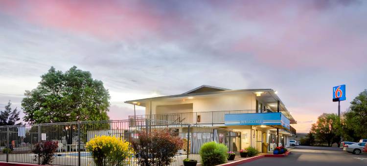 盖洛普6号汽车旅馆(Motel 6 Gallup, NM)图片