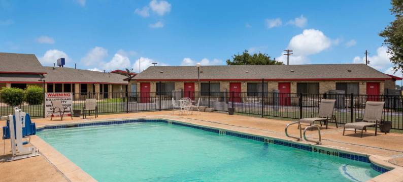 美洲最佳价值旅馆洛哈特(Americas Best Value Inn Lockhart TX)图片