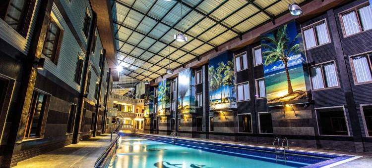 图隆阿贡皇冠维多利亚大酒店(Crown Victoria Hotel Tulungagung)图片