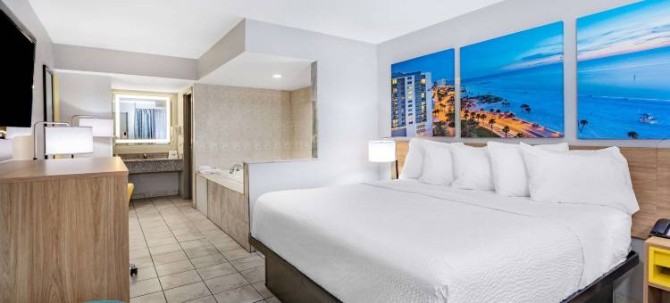 北奥兰多/卡塞尔贝里戴斯酒店(Days Inn by Wyndham N Orlando/Casselberry)图片