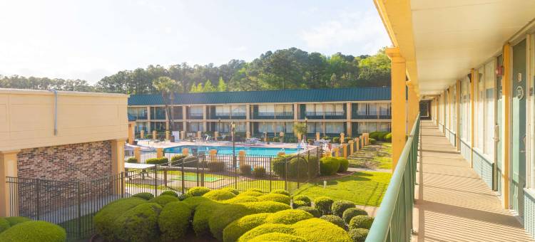 列治文山-萨凡纳I-95品质酒店(Quality Inn Richmond Hill - Savannah I-95)图片