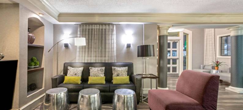 弗雷斯诺优胜美地拉昆塔温德姆酒店(La Quinta Inn by Wyndham Fresno Yosemite)图片