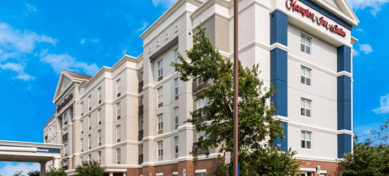 希尔顿欢朋套房酒店-弗雷德里克斯堡(Hampton Inn & Suites Fredericksburg-at Celebrate Virginia)图片
