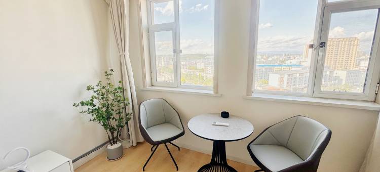 永恒·轻奢自助观影民宿(珲春蓝天大厦店)图片