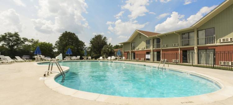 博福特-帕里斯岛豪生酒店(Howard Johnson by Wyndham Beaufort/Parris Island)图片