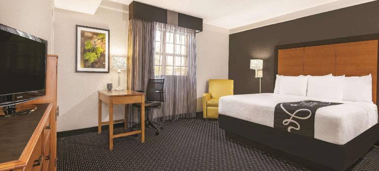 北伍德兰兹温德姆速 8 酒店(Super 8 by Wyndham The Woodlands North)图片