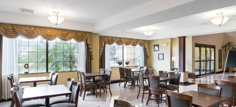 贝敦I10舒适套房酒店(Comfort Suites Baytown I – 10)图片