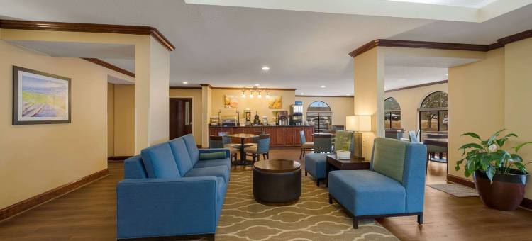 费耶特维尔I-95舒适酒店(Comfort Inn Fayetteville I-95)图片