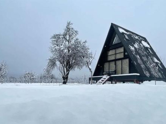 StayVista at the Loft - Pet Friendly Villa with A-Frame Structure, English Interiors, Bonfire