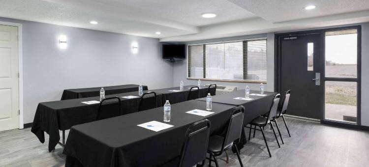 斯图尔特美吟温德姆酒店(AmericInn by Wyndham Stuart)图片