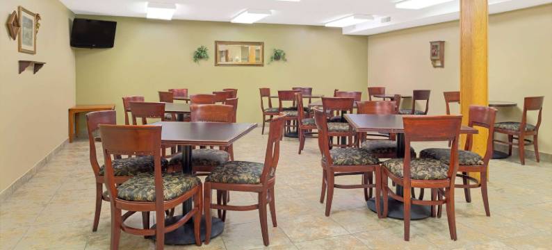 圣克莱尔密苏里速8酒店(Super 8 by Wyndham St. Clair MO)图片