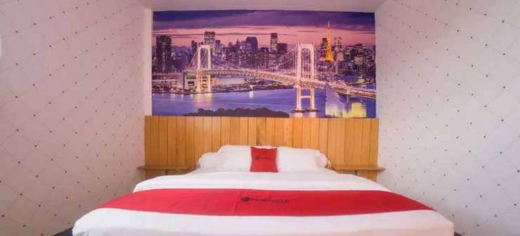 红多兹Plus伊斯兰酒店-哥伦打洛佩塔迪奥(RedDoorz Plus Syariah @ Pentadio Gorontalo)图片