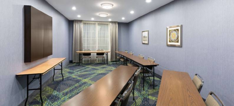 库尔曼拉昆塔温德姆套房酒店(La Quinta Inn & Suites by Wyndham Cullman)图片