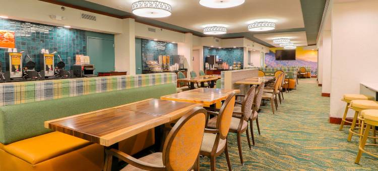 凯艺酒店-近鸽子谷岛(Quality Inn Near the Island Pigeon Forge)图片