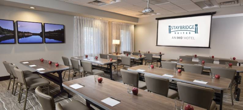 威斯康星德尔斯德尔顿湖Staybridge Suites(Staybridge Suites WISCONSIN DELLS - LAKE DELTON by IHG)图片