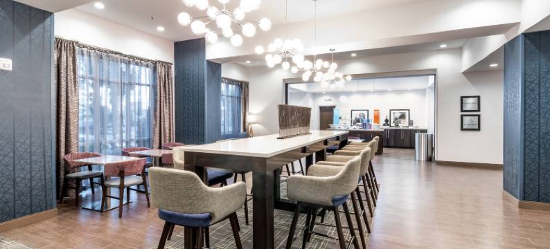 洛克斯特格罗夫欢朋酒店(Hampton Inn Locust Grove)图片