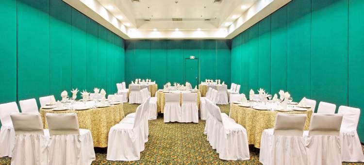 墨西哥城佩里诺特温德姆华美达酒店(Ramada by Wyndham Ciudad de Mexico Perinorte)图片