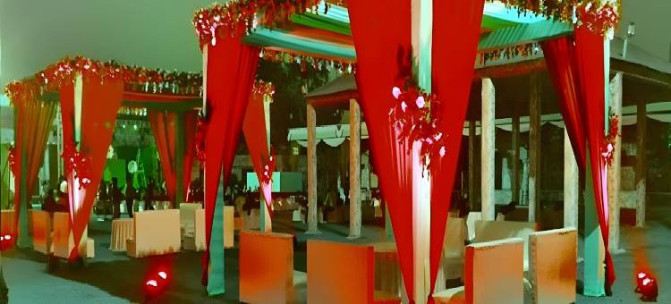 鲁比石头希夫维拉斯宫殿(Rubystone Shiv Vilas Palace)图片