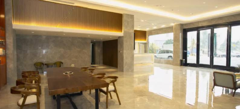 IF怡福酒店(明珠城轨站店)图片