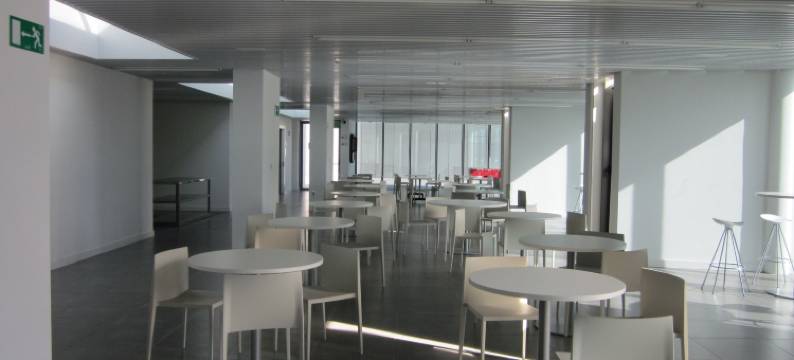 乌巴阿特普绿色鸟巢青年旅馆(Uba Hostel)图片