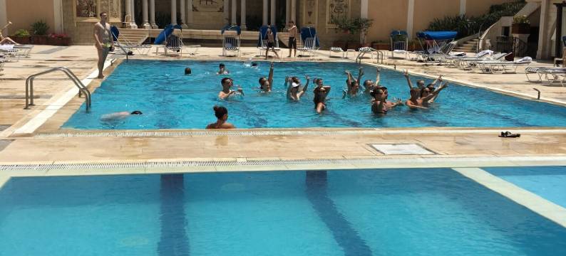 白金酒店(Platinum Hotel)图片