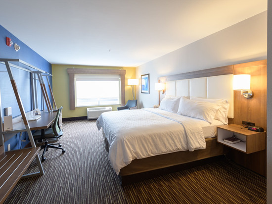 詹姆斯敦智选假日套房酒店