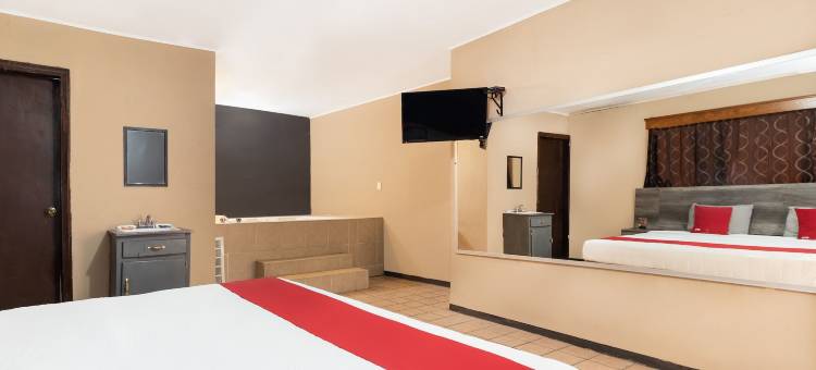 OYO赤湾酒店，奇瓦瓦球场(OYO Hotel Real Del Sur, Estadio Chihuahua)图片