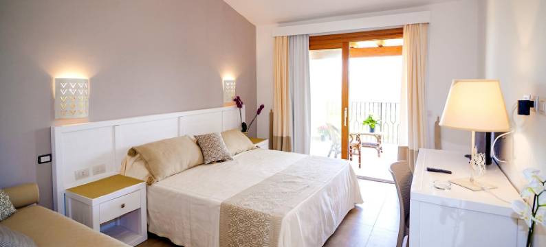 史黛拉滨海客房酒店(Stella Marina Budoni)图片