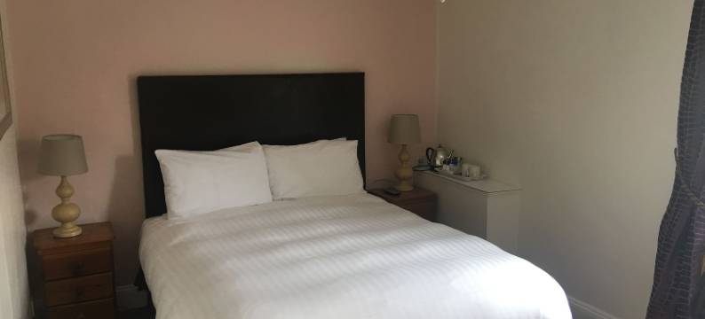 桥农场旅馆(Bridge Farm Guesthouse Rooms)图片