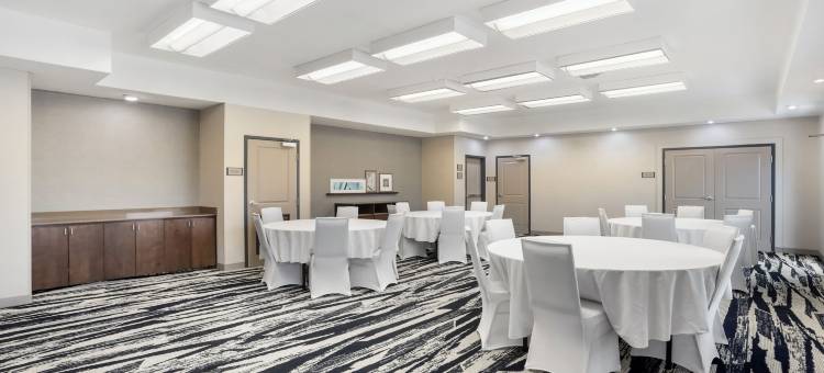 舒适套房酒店(Comfort Inn & Suites)图片