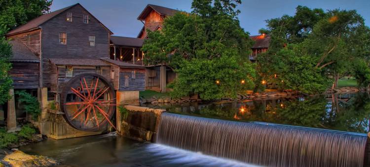小溪湾观景(Cove Creek Overlook - Secluded Mountain Retreat with Stunning Views)图片