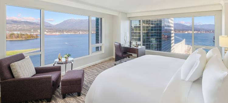 费尔蒙特海滨酒店(Fairmont Waterfront)图片