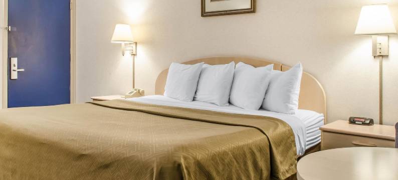 州立学院大学附近罗德威酒店(Rodeway Inn State College - Near University)图片