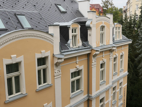 费迪南德朵夫公寓酒店