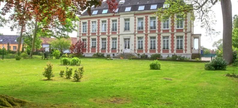 拉菲德红磨坊县酒店(Chateau de Moulin le Comte)图片