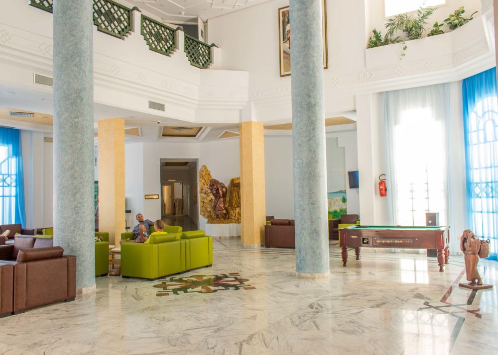 Hotel Dreams Beach Over view