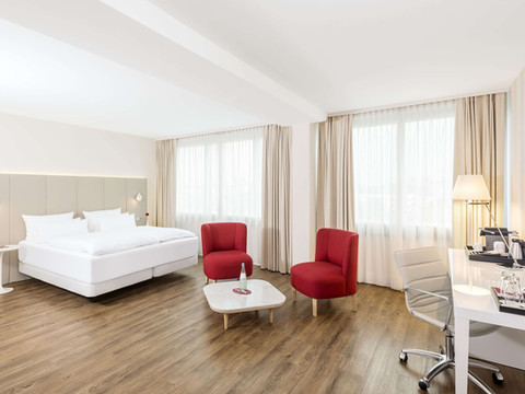 科隆美迪亚公园NH精选酒店