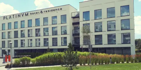 維拉諾白金酒店及公寓